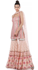 Multi Vertical Sharara