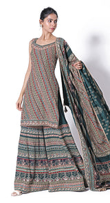Ria aari work sharara
