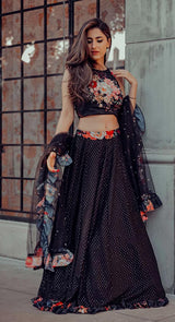 PRINT HALTER IN BLACK