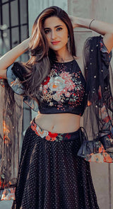 PRINT HALTER IN BLACK