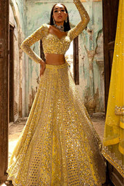 NAYNI SHEESHADORI