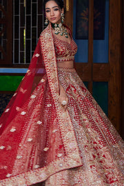 Kaynaat Aari Bridal Lehenga